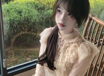 每次点开“17c吃瓜”的链接都有种贪吃的快感，神奇了。