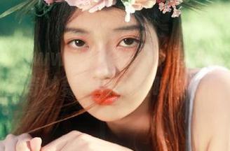 www.51吃瓜：看美女在入口处的奇妙舞蹈，心脏瞬间停跳？