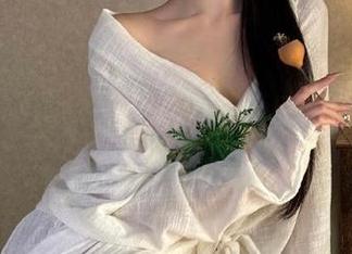 下载51黑料安卓，就能今天早上一路吃瓜到傍晚的朝阳大戏！