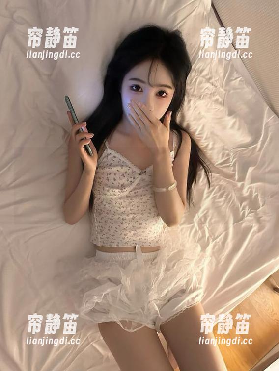 在“cgw”上被视频那一脸懵逼的操作，真希望能给我上一课，不然我以为我只是在看魔术。