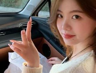 登录“免费吃瓜网”，饱览各种瓜，看得我一阵眼花