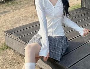 在‘吃瓜网’的这条网址下，一场‘网曝门’的狂欢！