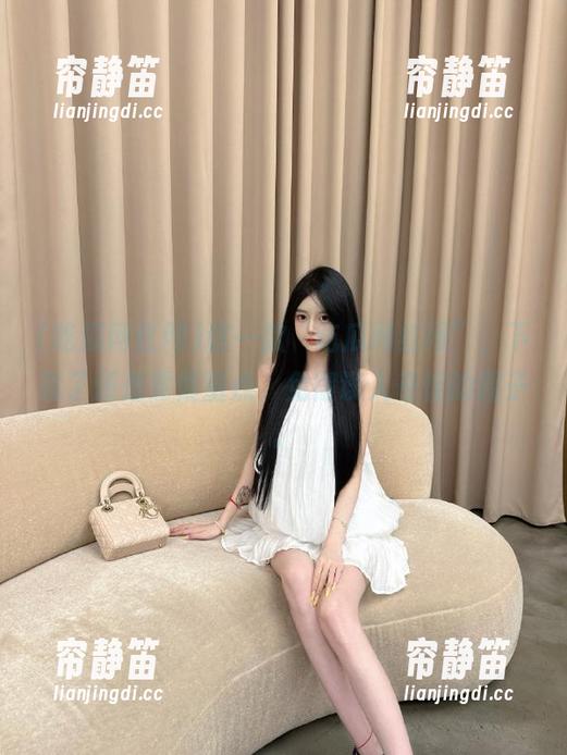 这一款“吃瓜网红网”，下载了还是要慎重点，免得误入奇怪的圈子。