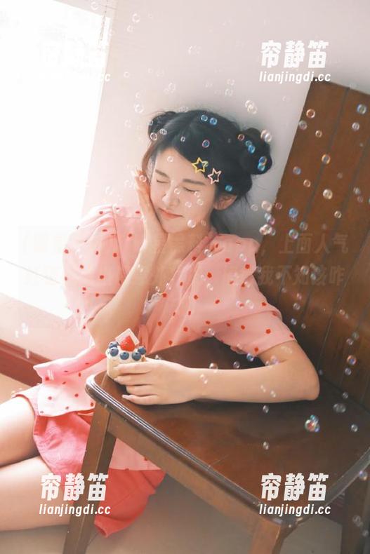 “明星黑料”app，上面人气红毯都能出现意外状况，搞得我不知该咋想!