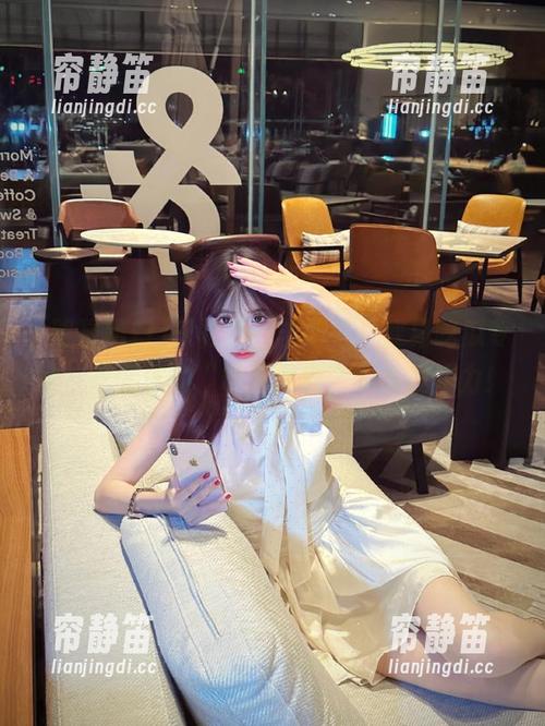 只需要一击即中，变身吃瓜专家，成就你的“明星黑料”永久战斗力！