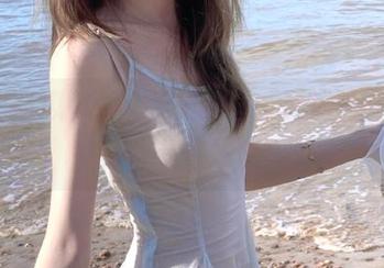 收藏这条黑料，泡泡吃瓜的节奏真是太妙了。