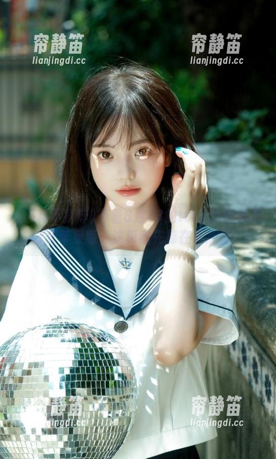 等着8月18的tttzzz黑料不打烊苹果版，这瓜我先捧在手心里！