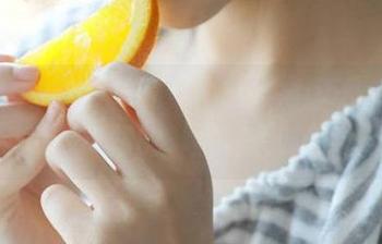 在黑料不打烊.455fun上，分享你的‘舔屏’时刻