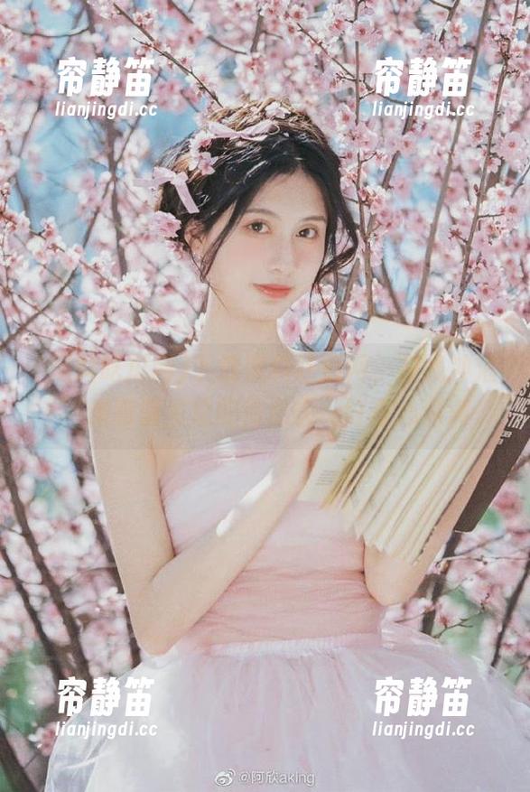 下载黑料吃瓜网，在线冲浪，潜意识里总期待点啥，好奇心满满