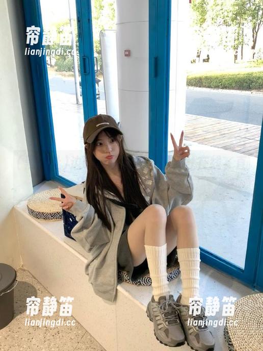 边吃瓜边追踪，黑料社在线，直达你心底的猎奇欲！
