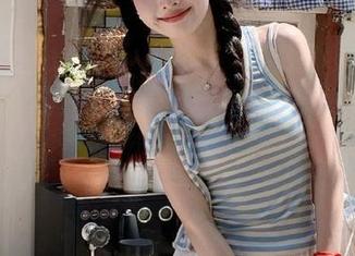 一边滑动黑料社区视频，一边想：我在线待多久才不会被炸？