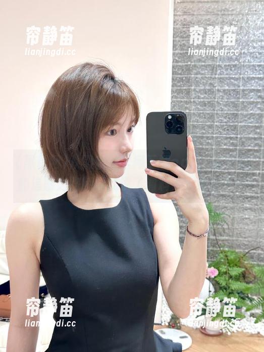 从黑料网官网下载app，结果我的追剧之路瞬间就添了调料，太刺激了！
