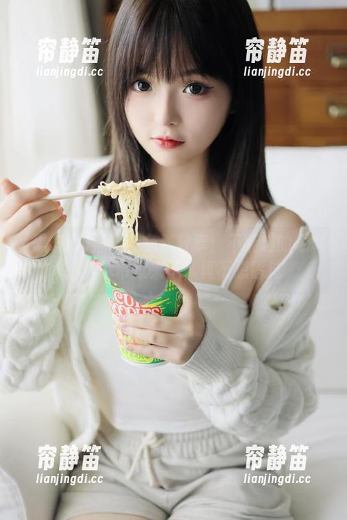 黑料网免费分享：不莱坞的爆料都给你带过来了，真不想错过